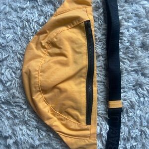 BAGGU crescent fanny pack in mango